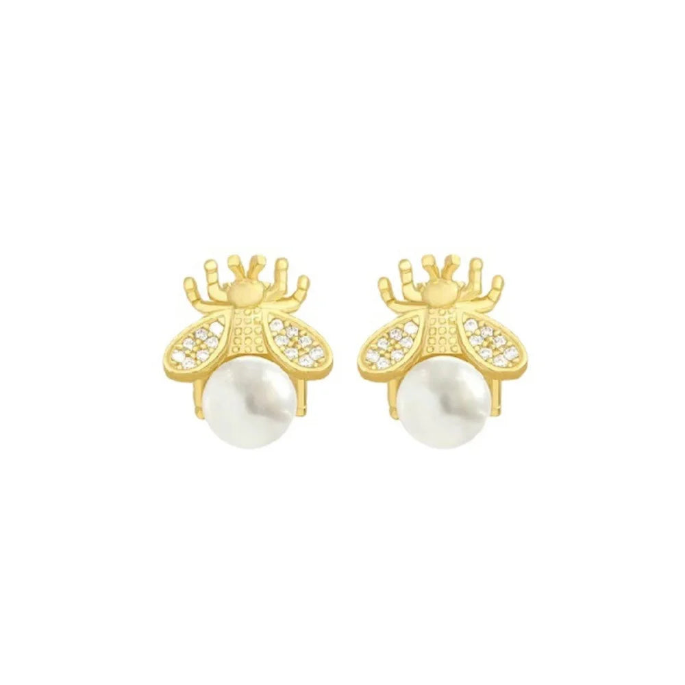 S925 silver bee stud earrings with pearl by MadisonnSavannahBoutique